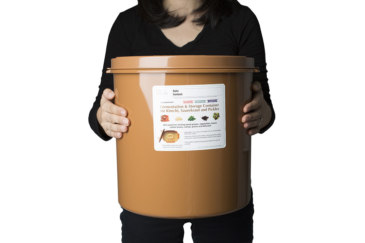 Crazy Korean Cooking  E-jen Premium Kimchi Fermentation & Storage Container, 5.8 Gal (22L), Round Sandy Brown