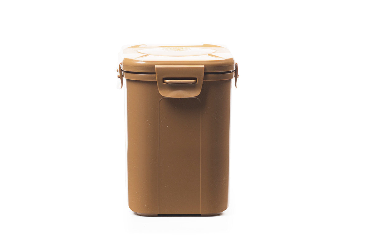 Premium Kimchi Container, 0.9 Gal (3.4L) by Crazy Korean Cooking