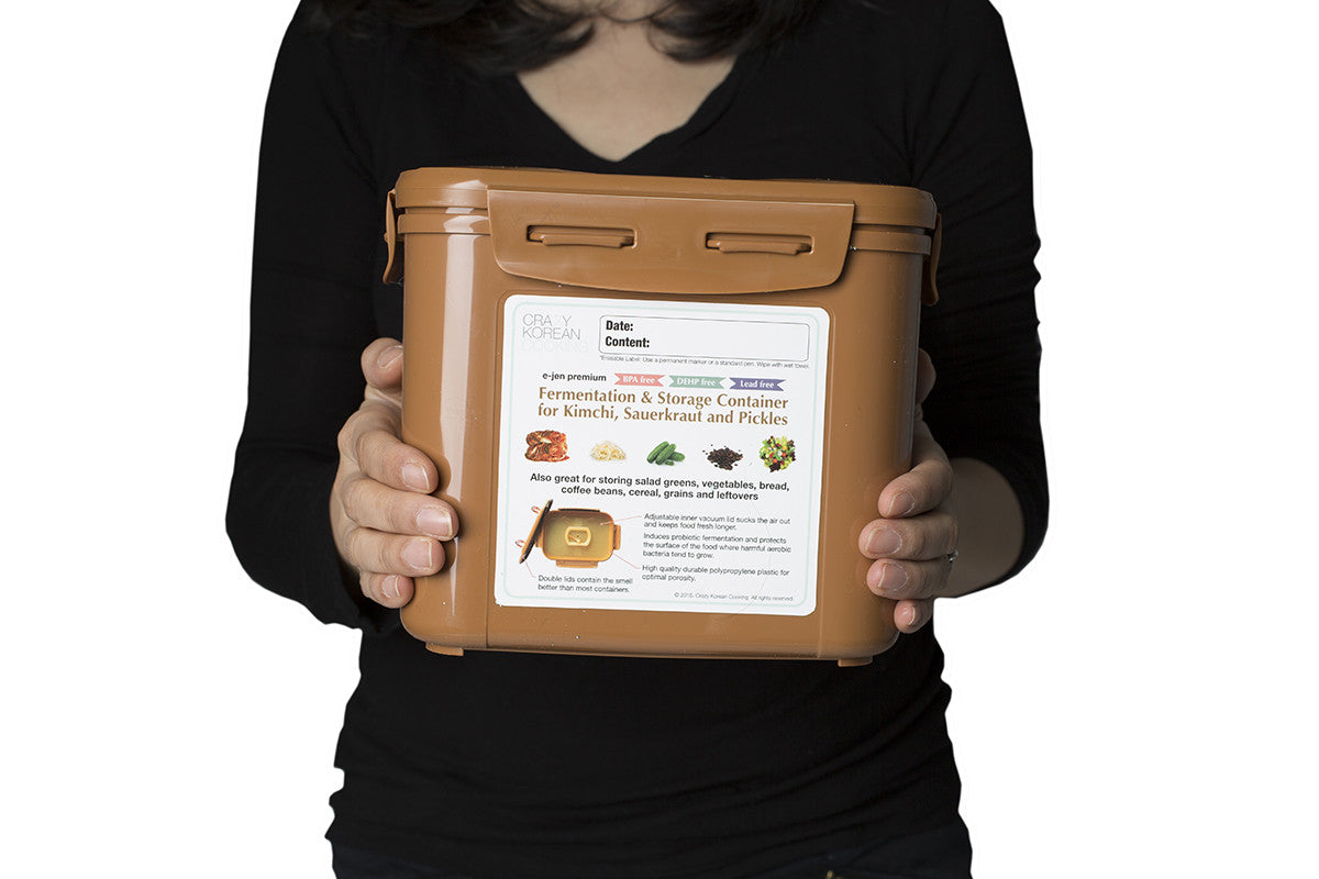 Crazy Korean Cooking Premium  E-jen Kimchi Fermentation & Storage Container,  0.9 Gal (3.4L), Sandy Brown